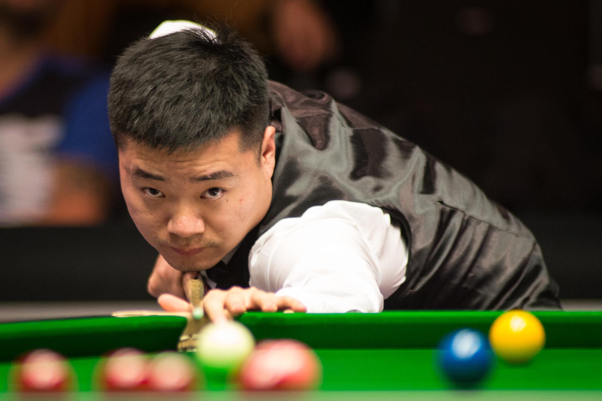 强调了年轻 强调了年轻